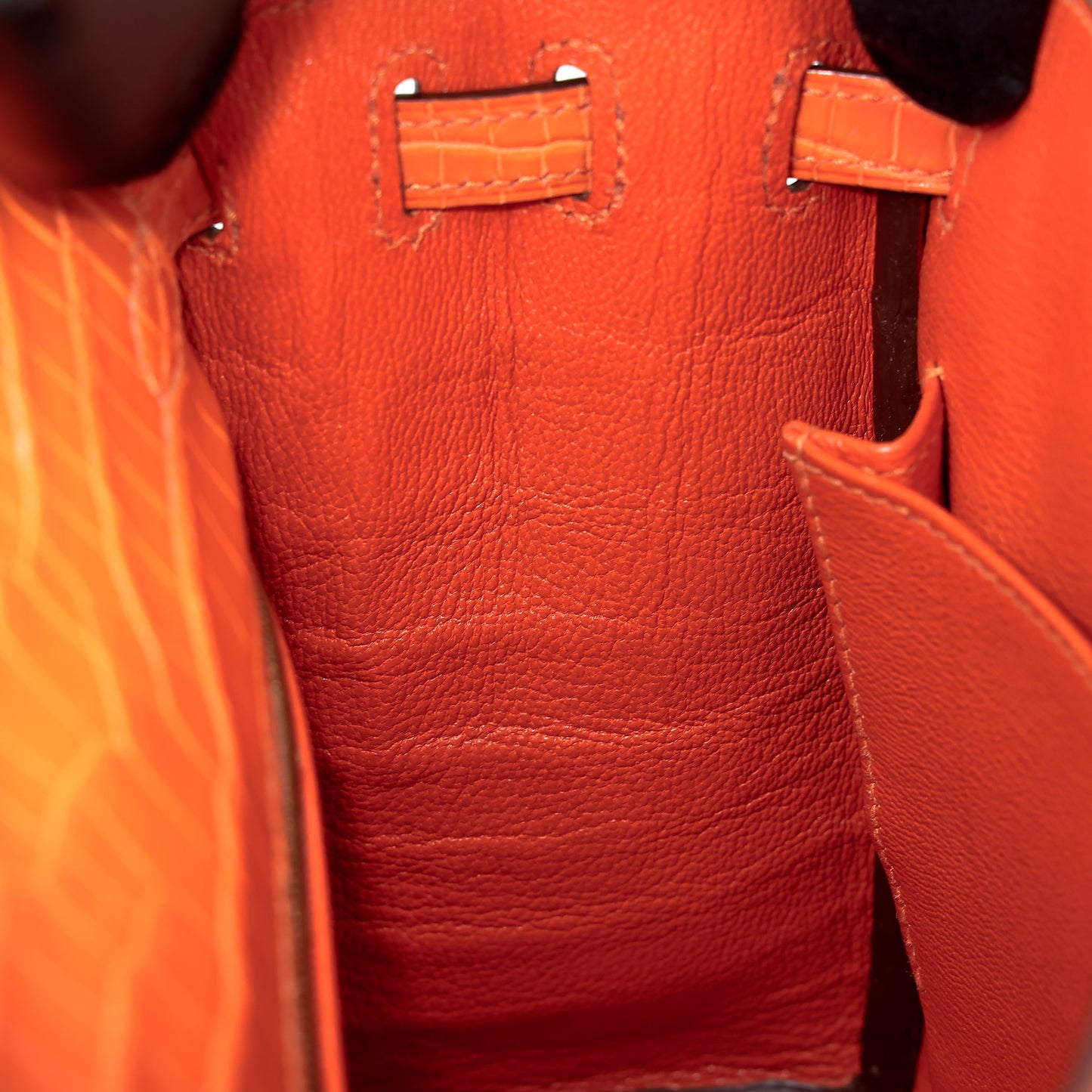 愛馬仕 Kelly 25 Feu Matte Alligator 