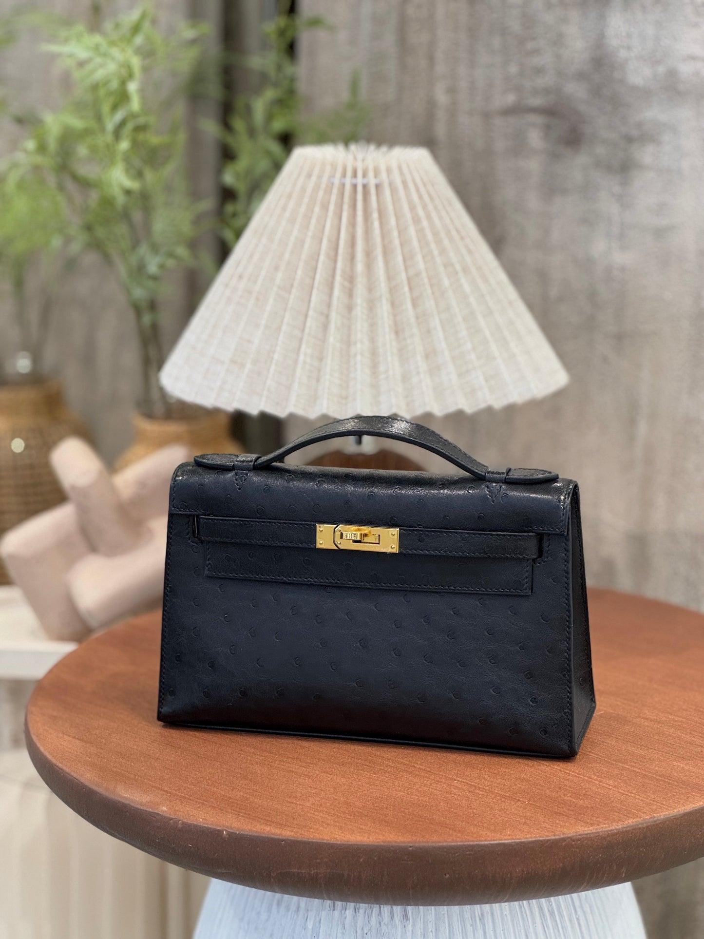 愛馬仕 Kelly Pochette Noir 鴕鳥皮