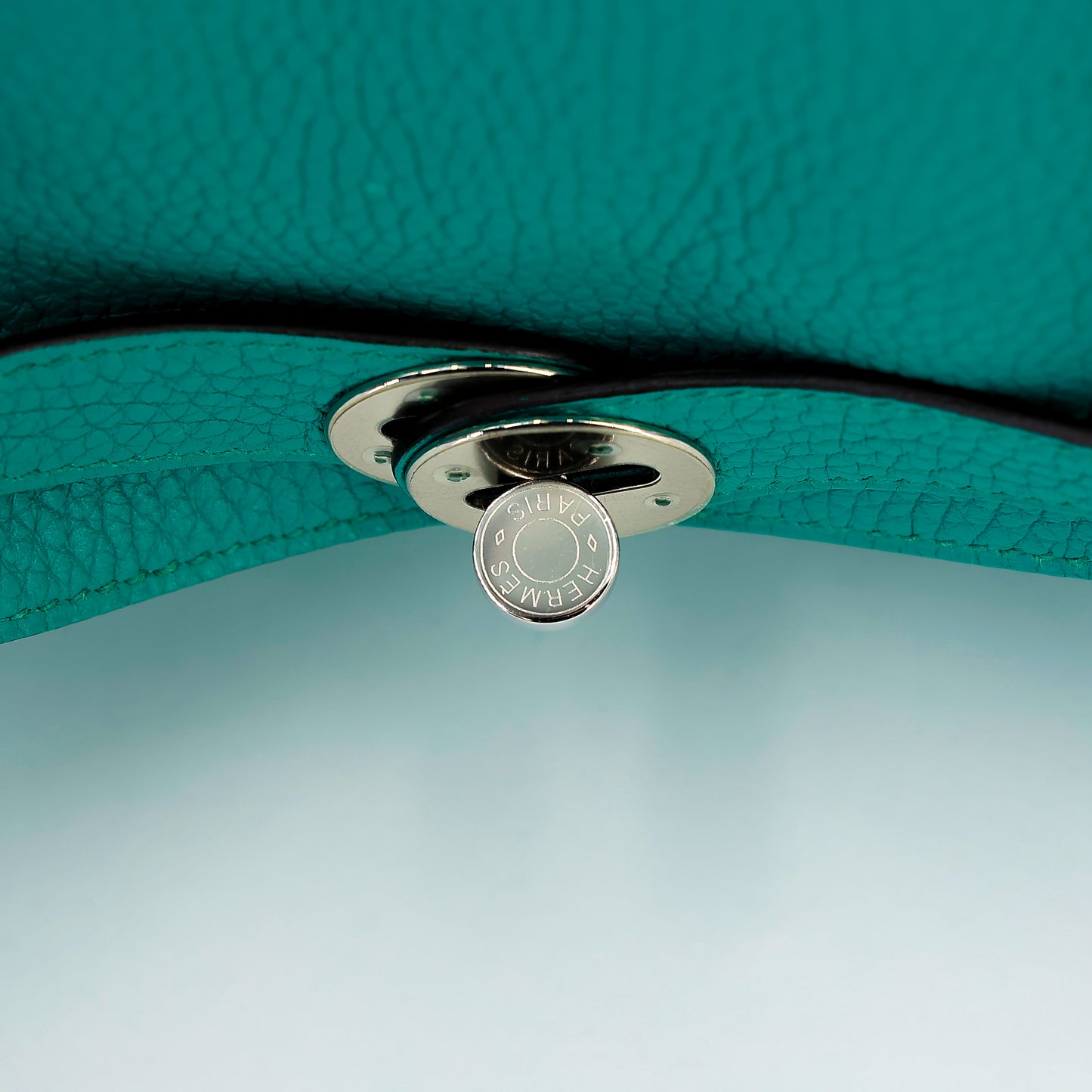 愛馬仕 Lindy 26 藍孔雀